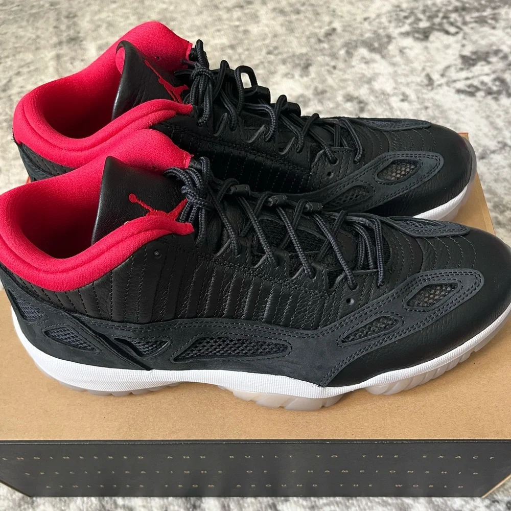 Air Jordan 11 Retro Low IE